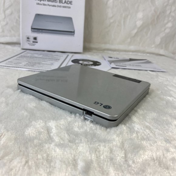 LG AP70NS50 SUPER-MULTI BLADE 8x Portable DVD Rewriter with M-DISC  Mac Windows - Picture 4 of 6